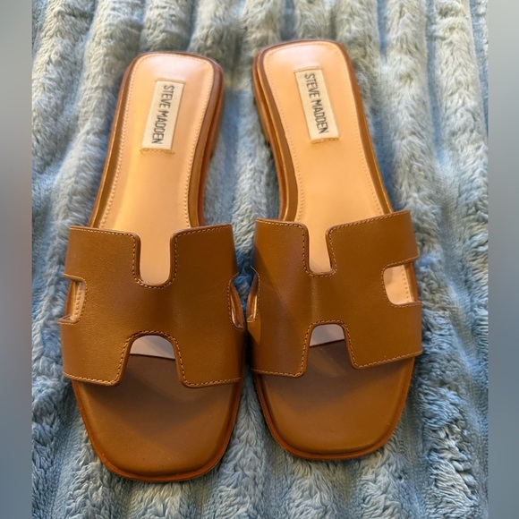 Steve Madden Haydn Tan Slide Sandals - Picture 1 of 5